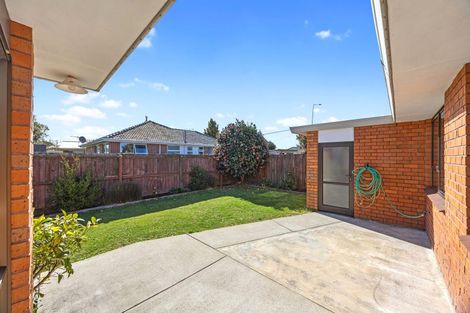 Photo of property in 2/281 Sawyers Arms Road, Bishopdale, Christchurch, 8053