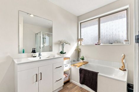 Photo of property in 5 Sycamore Lane, Sockburn, Christchurch, 8042