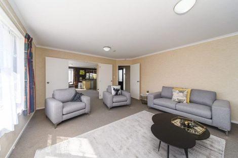 Photo of property in 4 Boston Parade, Kelvin Grove, Palmerston North, 4414
