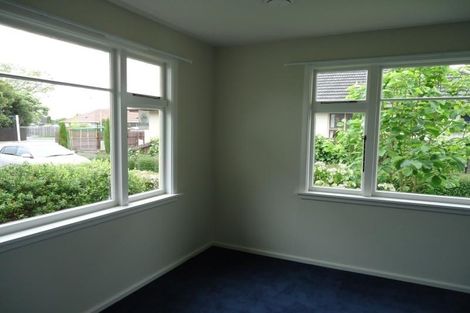 Photo of property in 8 Wentworth Street, Ilam, Christchurch, 8041