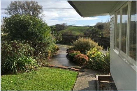 Photo of property in 2 View Street, Maungaturoto, 0520