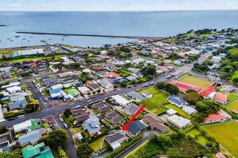 Photo of property in 17 Rainsford Street, Moturoa, New Plymouth, 4310