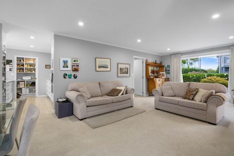 Photo of property in 2 Tucker Close, Leamington, Cambridge, 3432