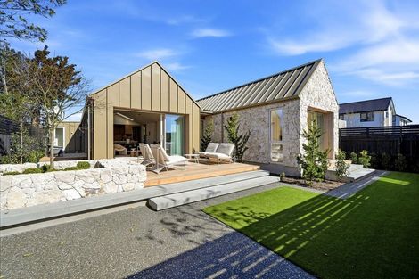Photo of property in 2/183 Weston Road, St Albans, Christchurch, 8052