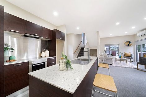 Photo of property in 76n Edmonton Road, Henderson, Auckland, 0612