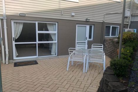 Photo of property in 25 Beulah Avenue, Rothesay Bay, Auckland, 0630