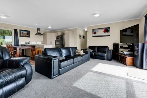 Photo of property in 333 Paraite Road, Paraite, New Plymouth, 4373