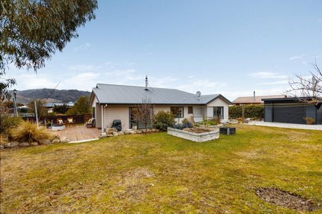 Photo of property in 13 Missy Crescent, Mount Pisa, Cromwell, 9383