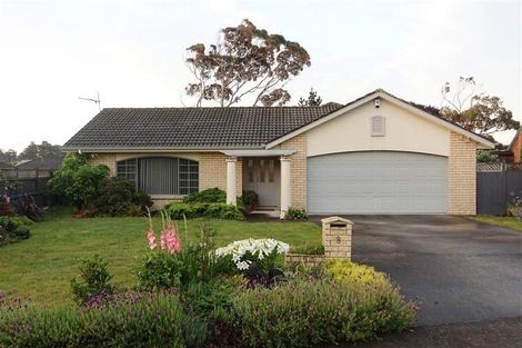 Photo of property in 8 Atworth Way, Burswood, Auckland, 2013