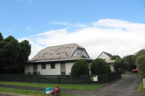 Photo of property in 1/43 Challen Close, Conifer Grove, Takanini, 2112