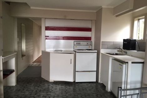 Photo of property in 33 Elliston Crescent, Stanmore Bay, Whangaparaoa, 0932