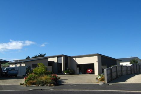 Photo of property in 22 Fenty Place, Mosgiel, 9024