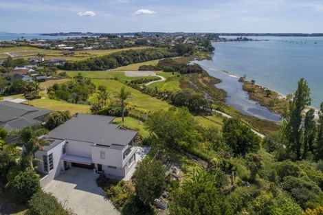 Photo of property in 5 Tinopai Drive, Omokoroa, 3114