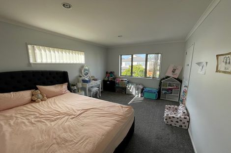 Photo of property in 15 Maypark Crescent, Flat Bush, Auckland, 2016
