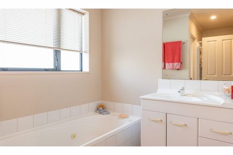 Photo of property in 36 Cumberland Place, Kaiapoi, 7630