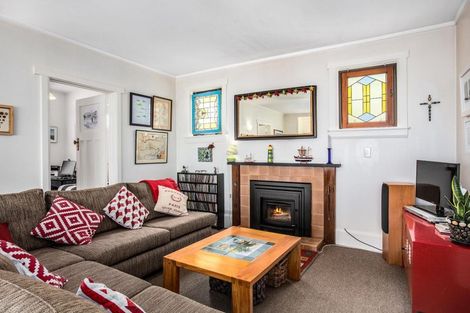 Photo of property in 162 Motuhara Road, Plimmerton, Porirua, 5026