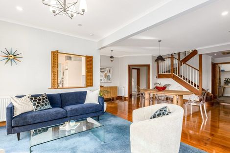 Photo of property in 335 Muritai Road, Eastbourne, Lower Hutt, 5013