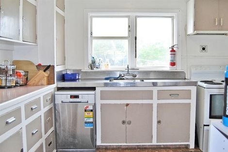 Photo of property in 230 Knowles Street, St Albans, Christchurch, 8052