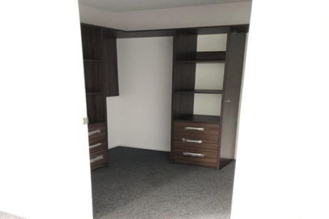 Photo of property in 4a Mcquoid Place, Glenfield, Auckland, 0629