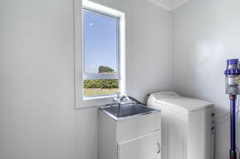 Photo of property in 62 Oteramika Road, Rockdale, Invercargill, 9812