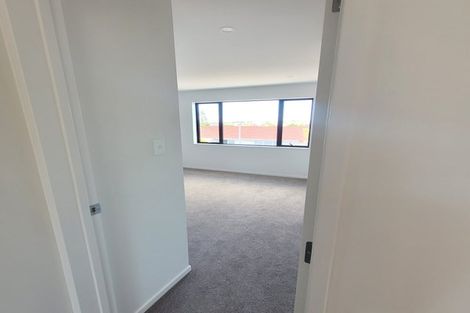 Photo of property in 76c Chartwell Avenue, Glenfield, Auckland, 0629