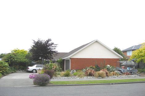 Photo of property in 28 Radiata Avenue, Parklands, Christchurch, 8083