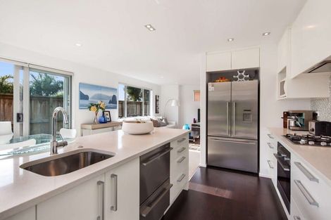 Photo of property in 76 Alverston Street, Waterview, Auckland, 1026