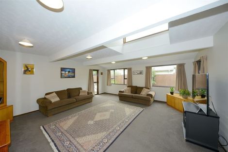 Photo of property in 4 Geraldo Place, Russley, Christchurch, 8042