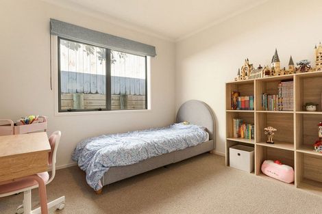 Photo of property in 190 Ballintoy Park Drive, Welcome Bay, Tauranga, 3175