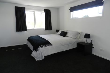 Photo of property in 92 Palmers Road, New Brighton, Christchurch, 8083