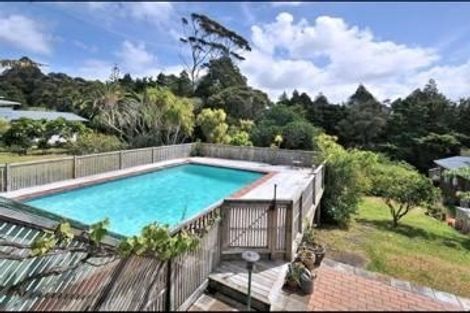 Photo of property in 40 Pupuke Road, Hillcrest, Auckland, 0627