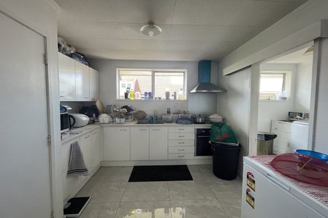 Photo of property in 2/1357 Dominion Extension, Mount Roskill, Auckland, 1041