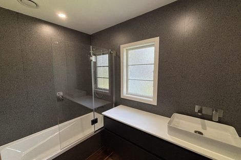 Photo of property in 20 Karaka Street, Merrilands, New Plymouth, 4312