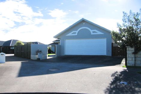Photo of property in 27 Montana Way, Milson, Palmerston North, 4414