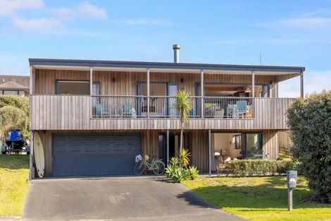 Photo of property in 4 Day Dawn Crescent, Omaha, Warkworth, 0986