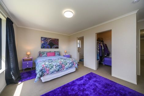 Photo of property in 76 Geneva Terrace, Kelvin Grove, Palmerston North, 4414
