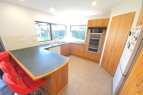 Photo of property in 129 Walter Strevens Drive, Conifer Grove, Takanini, 2112