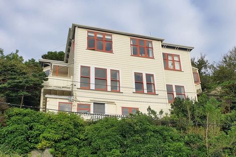 Photo of property in 88 Kelburn Parade, Kelburn, Wellington, 6012