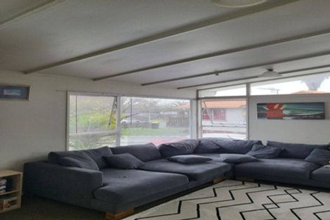 Photo of property in 10 Aarts Avenue, Manurewa, Auckland, 2102
