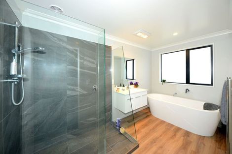 Photo of property in 9 Seaward Street, Pegasus, 7612