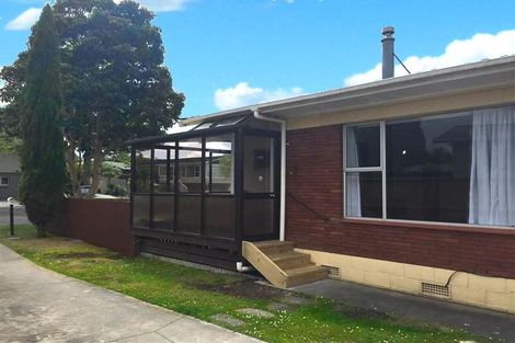 Photo of property in 17a Thorburn Avenue, Red Beach, 0932