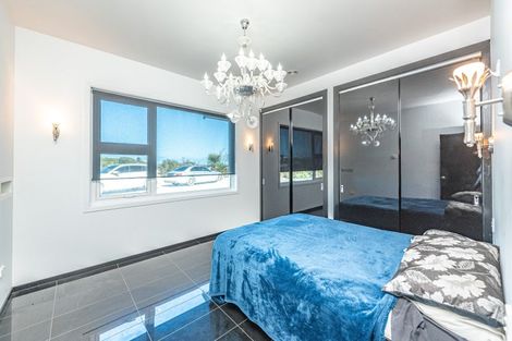 Photo of property in 35 Golf Vue Place, Castlecliff, Whanganui, 4501