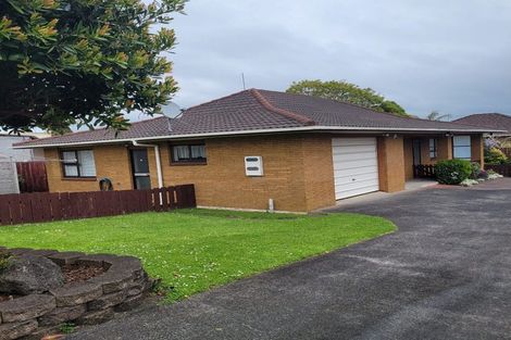 Photo of property in 2/66 Marne Road, Papakura, 2110