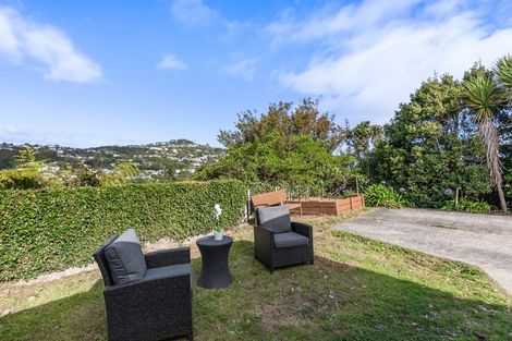Photo of property in 30 Bassett Road, Johnsonville, Wellington, 6037