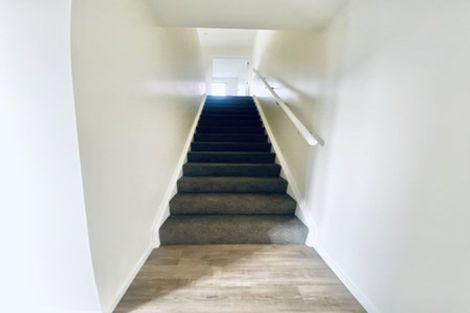 Photo of property in 35 Turtleback Avenue, Whitby, 5024