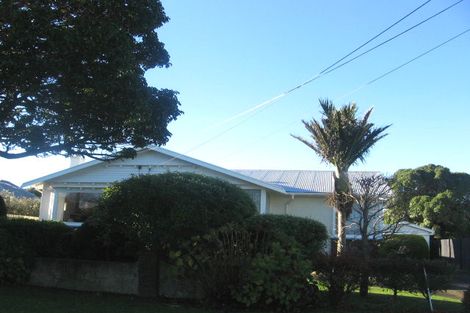 Photo of property in 3 Guthrie Street, Waterloo, Lower Hutt, 5011