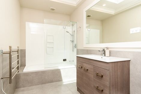 Photo of property in 12 Ruakituri Place, Te Awa, Napier, 4110