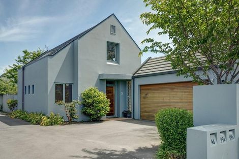 Photo of property in 41 Strowan Road, Strowan, Christchurch, 8052