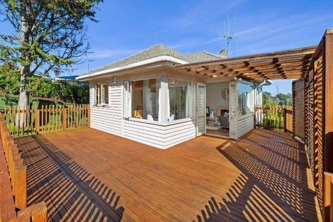 Photo of property in 110 Cambridge Road, Hillcrest, Hamilton, 3216