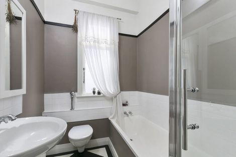 Photo of property in 24bf1 Clifton Terrace, Kelburn, Wellington, 6012